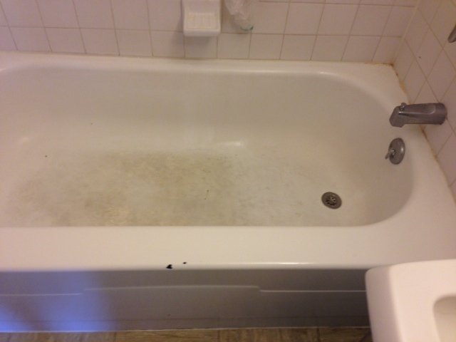 Bathtub Refinishing (Before)